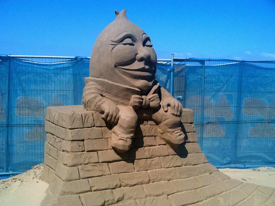 sand sculpture 18